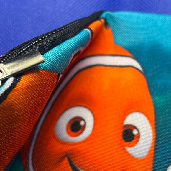 Finding Nemo Zipper Bag - Picture 2 of 3